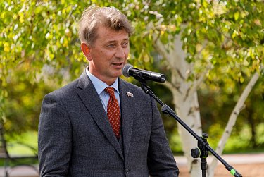 Увековечен в бронзе